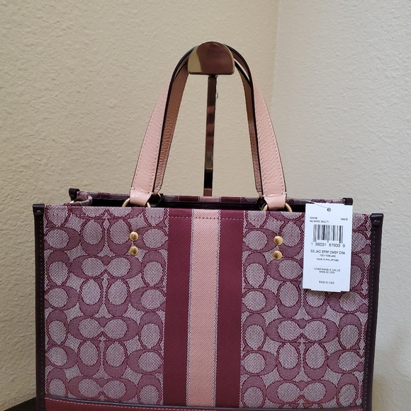 Coach Dempsey Medium Carryall In Signature Jacquard Witn Stripe And Coach Patch - Picture 13 of 16